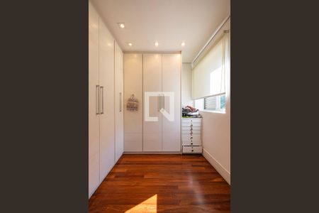 Suíte - Closet de apartamento para alugar com 2 quartos, 88m² em Pinheiros, São Paulo