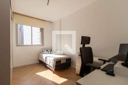 Quarto 1 de apartamento para alugar com 2 quartos, 82m² em Água Verde, Curitiba