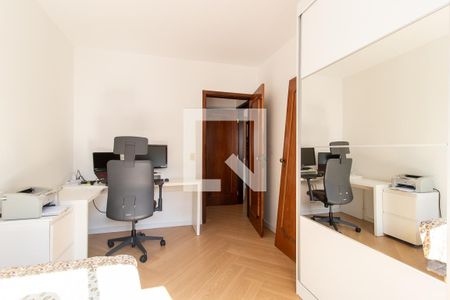 Quarto 1 de apartamento para alugar com 2 quartos, 82m² em Água Verde, Curitiba