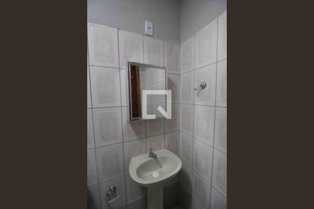 Banheiro da Suíte de casa para alugar com 2 quartos, 68m² em Jardim Maria Eugênia, Sorocaba