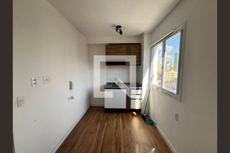 Cozinha de kitnet/studio à venda com 1 quarto, 24m² em Sé, São Paulo