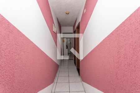 Corredor de casa à venda com 3 quartos, 151m² em Taboão, Diadema