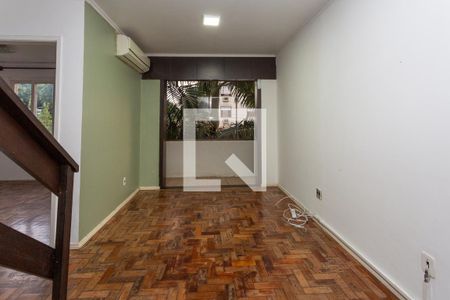 Sala de apartamento para alugar com 2 quartos, 120m² em Passo da Areia, Porto Alegre