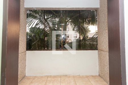 Sacada de apartamento para alugar com 2 quartos, 120m² em Passo da Areia, Porto Alegre