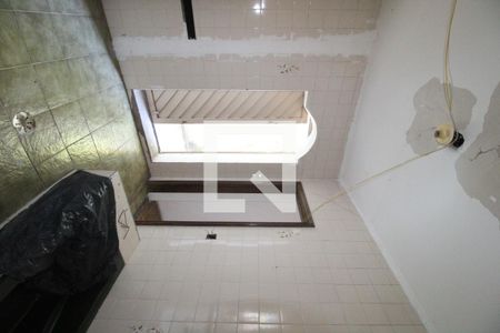 Banheiro do quarto 1  de casa à venda com 4 quartos, 252m² em Jardim Maringa, São Paulo
