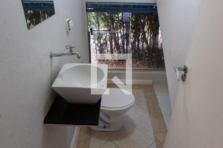 LAVABO de casa para alugar com 3 quartos, 200m² em Conjunto Habitacional Vila Santana (sousas), Campinas