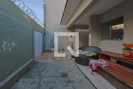 Varanda de casa à venda com 4 quartos, 300m² em Serra, Belo Horizonte