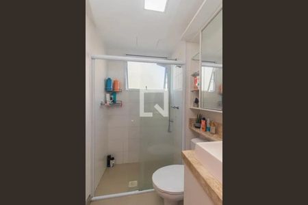 Banheiro  de apartamento à venda com 2 quartos, 42m² em Santo André, São Leopoldo