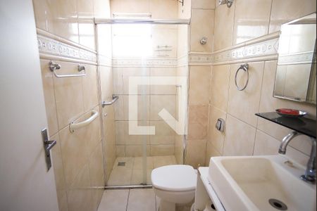 Banheiro de apartamento à venda com 4 quartos, 95m² em Santa Terezinha, Belo Horizonte
