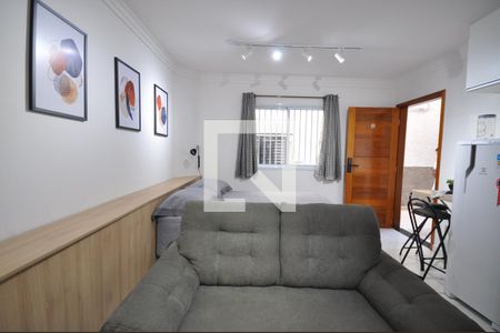 Sala/Quarto de apartamento para alugar com 1 quarto, 26m² em Vila Nivi, São Paulo