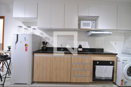 Cozinha de apartamento para alugar com 1 quarto, 26m² em Vila Nivi, São Paulo