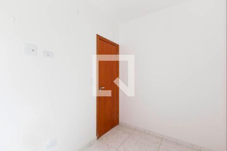 Quarto 1 de apartamento para alugar com 2 quartos, 39m² em Vila Rosaria, São Paulo