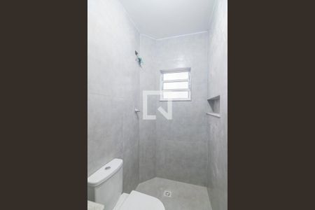 Banheiro de casa para alugar com 1 quarto, 28m² em Vila Humaitá, Santo André