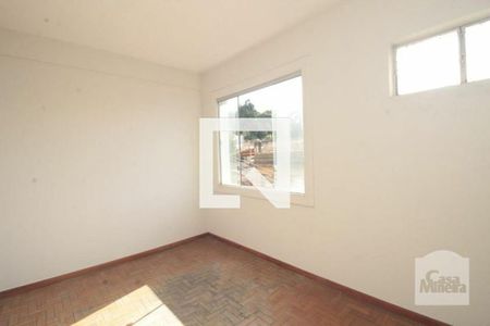 quarto de apartamento para alugar com 3 quartos, 85m² em Lagoinha, Belo Horizonte