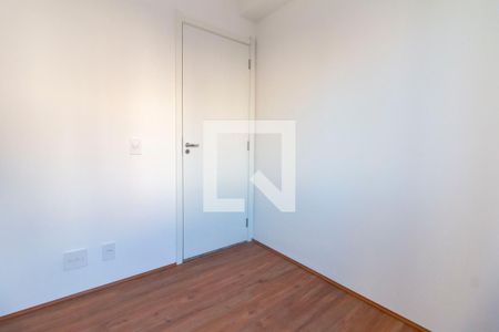 Quarto 1 de apartamento para alugar com 2 quartos, 35m² em Vila Carmosina, São Paulo