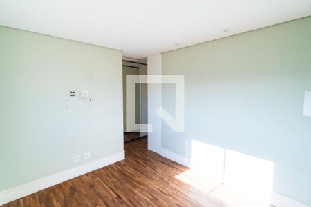 Suite de apartamento à venda com 3 quartos, 110m² em Vila Alexandria, São Paulo