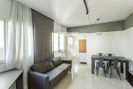 Sala de kitnet/studio para alugar com 1 quarto, 40m² em Vila Olímpia, São Paulo
