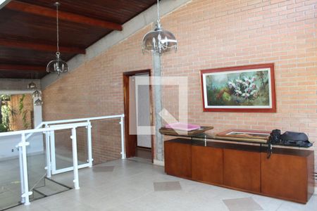Sala 1 de casa de condomínio para alugar com 6 quartos, 500m² em Bosque do Vianna, Cotia