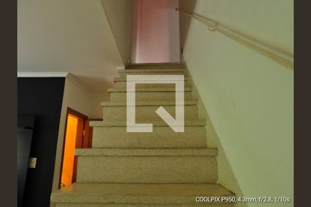 Escada de casa à venda com 2 quartos, 125m² em Perdizes, São Paulo