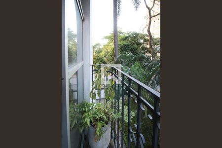 Varanda 2 de apartamento à venda com 3 quartos, 199m² em Itaim Bibi, São Paulo