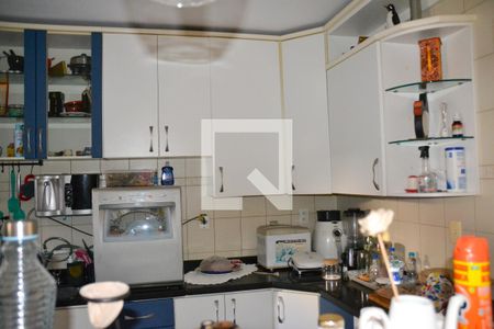 Casa à venda com 161m², 3 quartos e 4 vagas Casa à venda com 161m², 3 quartos e 4 vagasCozinha