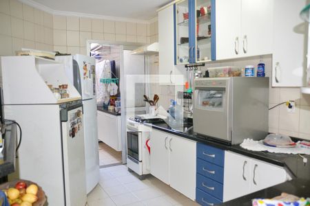 Casa à venda com 161m², 3 quartos e 4 vagas Casa à venda com 161m², 3 quartos e 4 vagasCozinha