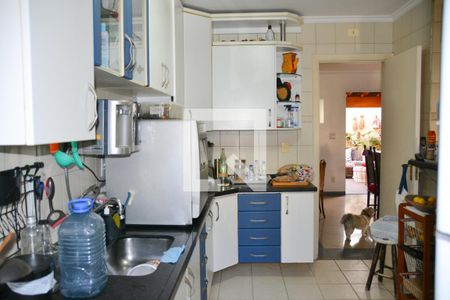 Casa à venda com 161m², 3 quartos e 4 vagas Casa à venda com 161m², 3 quartos e 4 vagasCozinha