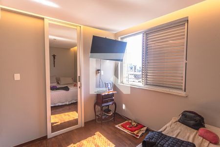 Suíte de apartamento à venda com 3 quartos, 190m² em Funcionários, Belo Horizonte