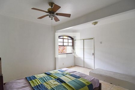 Quarto 1 de casa para alugar com 4 quartos, 360m² em Piratininga, Niterói