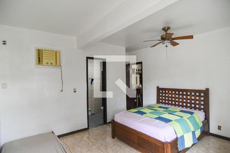 Quarto 1 de casa para alugar com 4 quartos, 360m² em Piratininga, Niterói