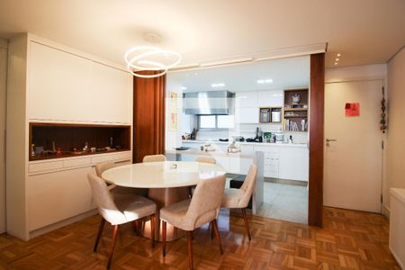 Sala de apartamento à venda com 2 quartos, 90m² em Itaim Bibi, São Paulo