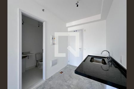 Cozinha de kitnet/studio à venda com 0 quarto, 27m² em Santo Amaro, São Paulo