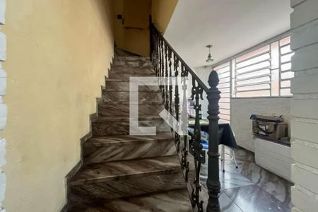 Escada de casa à venda com 4 quartos, 300m² em Cruzeiro, Belo Horizonte
