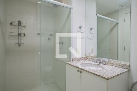 Banheiro de kitnet/studio para alugar com 1 quarto, 50m² em Bela Vista, São Paulo