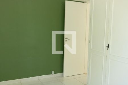Quarto 1 de apartamento para alugar com 2 quartos, 73m² em Grajaú, Rio de Janeiro