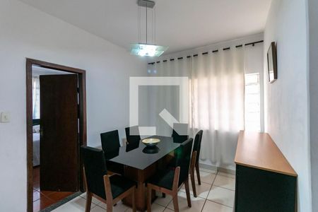 Casa à venda com 3 quartos, 200m² em Nova Cintra, Belo Horizonte