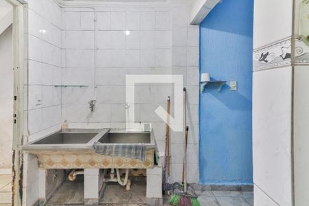 Casa à venda com 125m², 2 quartos e 2 vagas Casa à venda com 125m², 2 quartos e 2 vagasLavanderia