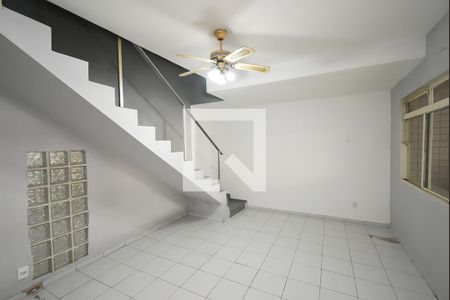 Sala de casa para alugar com 2 quartos, 200m² em Vila Medeiros, São Paulo