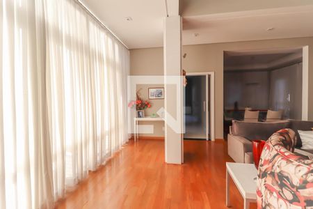 Sala de casa de condomínio à venda com 6 quartos, 1000m² em Loteamento Portal do Paraiso, Jundiaí