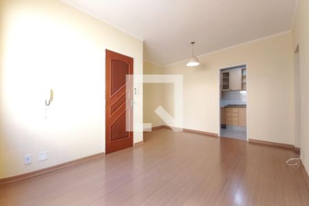 Sala de apartamento à venda com 2 quartos, 63m² em Jardim Nova Europa, Campinas