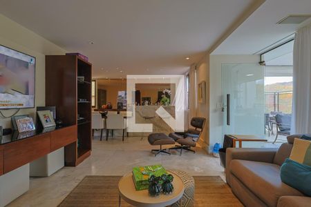 Apartamento à venda com 4 quartos, 230m² em Sion, Belo Horizonte