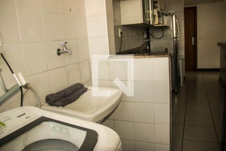 Apartamento para alugar com 80m², 2 quartos e 1 vaga Apartamento para alugar com 80m², 2 quartos e 1 vagaÁrea de Serviço
