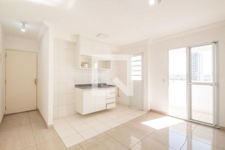 Sala de apartamento para alugar com 2 quartos, 85m² em Pestana, Osasco