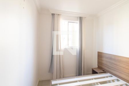 Quarto 2 de apartamento para alugar com 2 quartos, 48m² em Campo Comprido, Curitiba