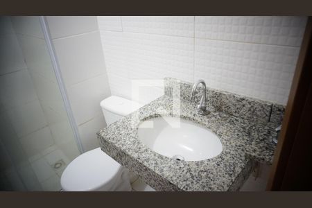 Banheiro Social de apartamento para alugar com 3 quartos, 70m² em Jacarepaguá, Rio de Janeiro