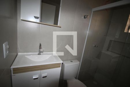 Banheiro de casa para alugar com 1 quarto, 75m² em Jardim Prudência, São Paulo