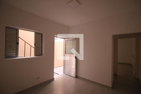 Sala de casa para alugar com 2 quartos, 75m² em Jardim Prudência, São Paulo