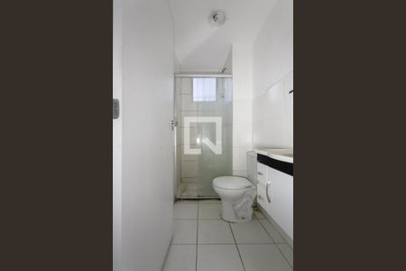 Banheiro de apartamento à venda com 2 quartos, 45m² em Santa Amelia, Belo Horizonte