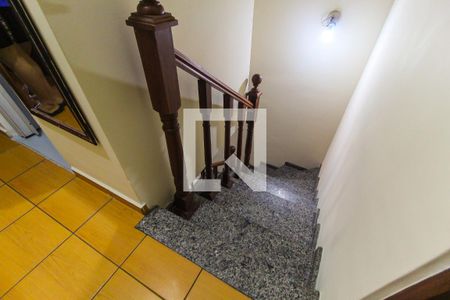 Escada de casa de condomínio à venda com 2 quartos, 75m² em Itaquera, São Paulo