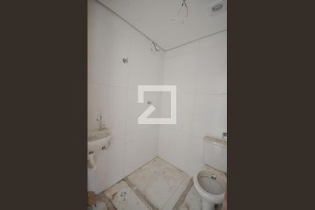Banheiro de apartamento à venda com 1 quarto, 49m² em Vila Mazzei, São Paulo